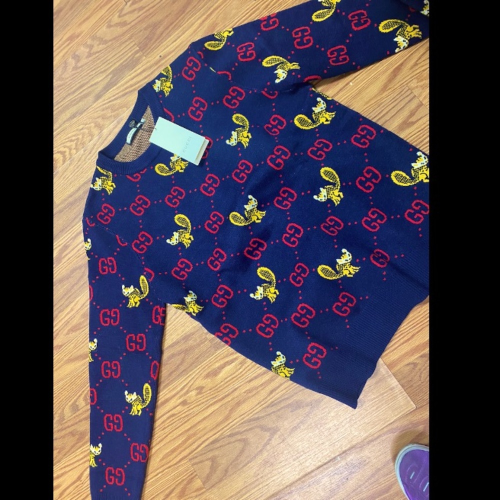 GUCCI SWEATER 🔥